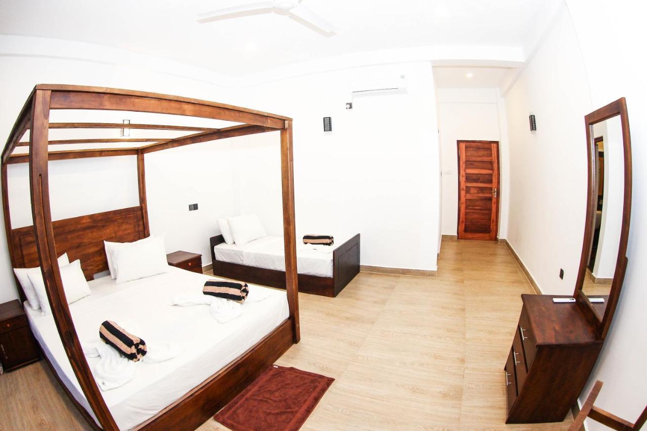 Hotel Bay Hiriketiya à Dikwella Extérieur photo