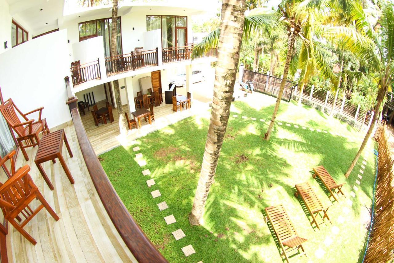 Hotel Bay Hiriketiya à Dikwella Extérieur photo