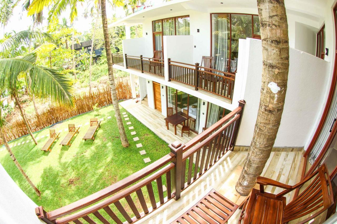 Hotel Bay Hiriketiya à Dikwella Extérieur photo