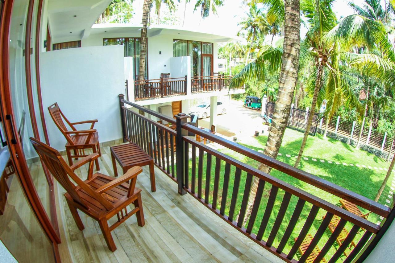 Hotel Bay Hiriketiya à Dikwella Extérieur photo